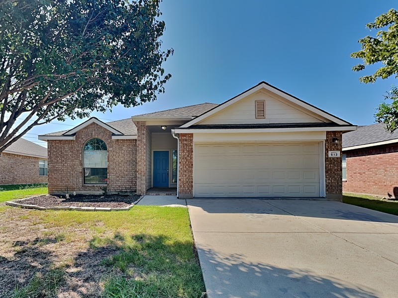 Fort Worth House: 613 Destin Dr