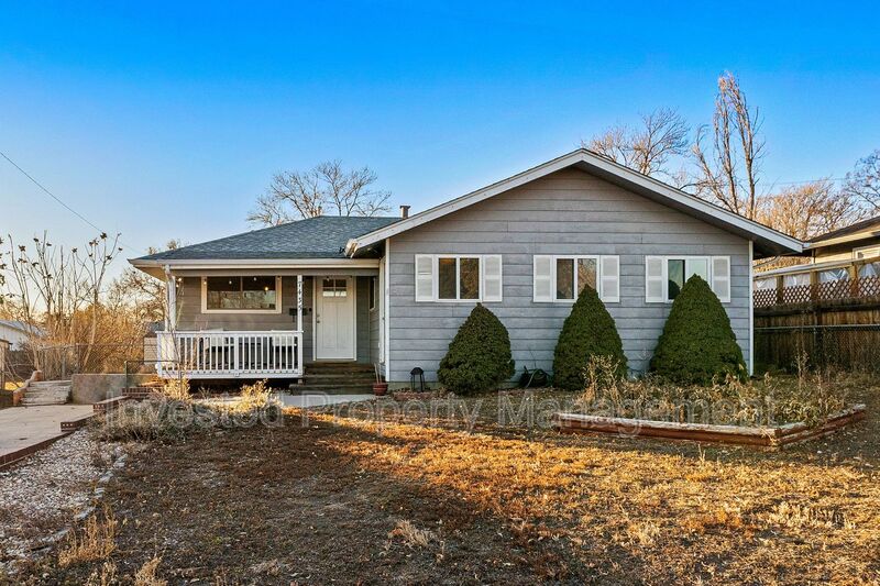 Westminster House: 7435 Julian St