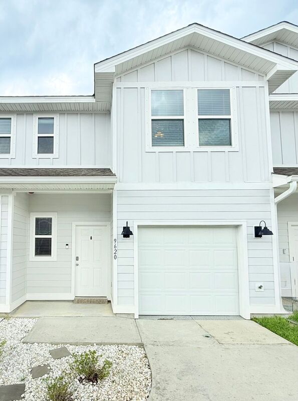 Pensacola House: 9620 Nature Creek Blvd