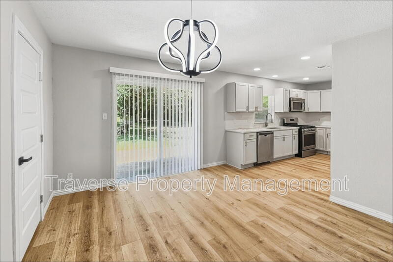 Fort Worth House: 3716 Clotell Drive