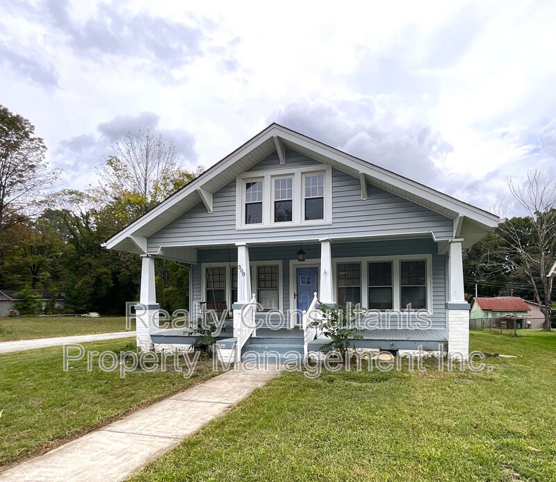 High Point House: 508 Denny Street