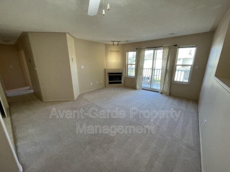 Stony Plain Condo: 4405 37 Street