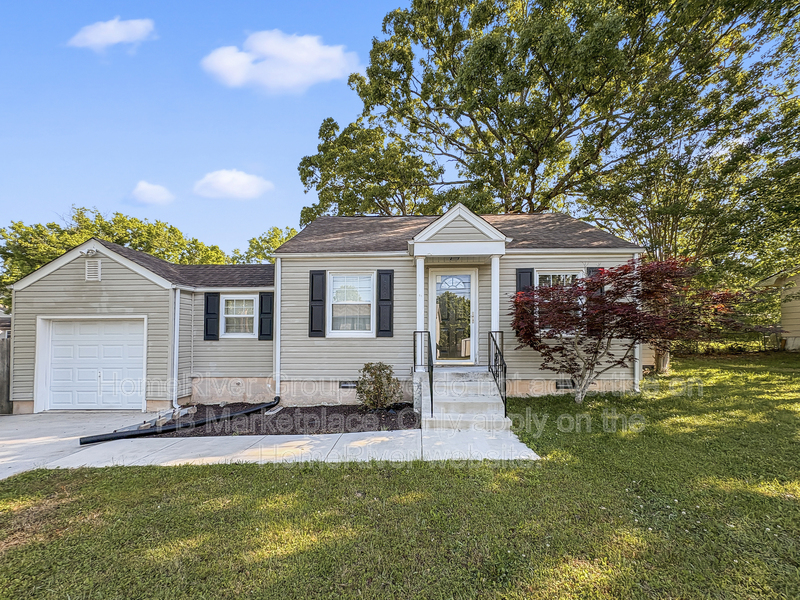 Chattanooga House: 8205 Iris Rd