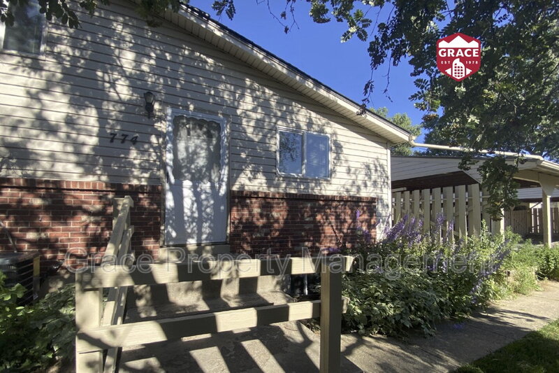 Lafayette Townhome: 774 W. Cleveland Cir.