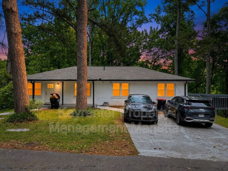 Mableton House: 1138 Gerald Place