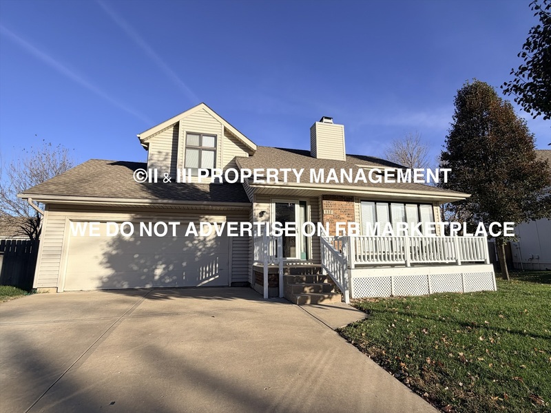 Overland Park House: 6008 West 158th Street