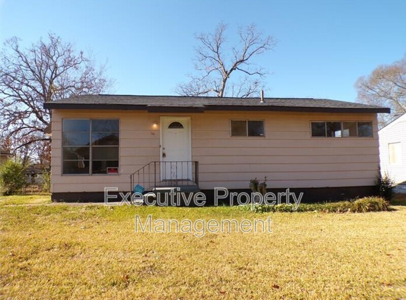 Birmingham House: 756 30th Street Sw