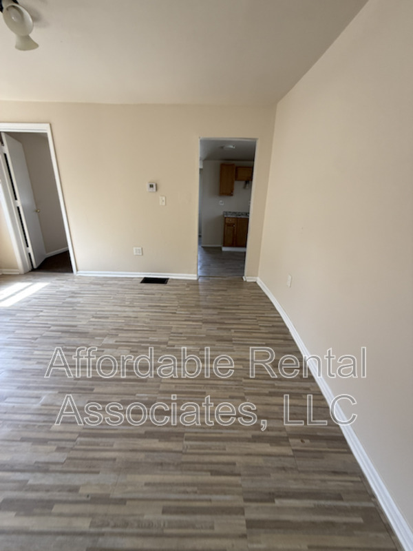 Milwaukee Condo: 1425A S 11th St