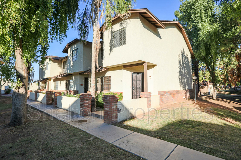 Gilbert Townhome: 170 E Guadalupe Rd Unit 161