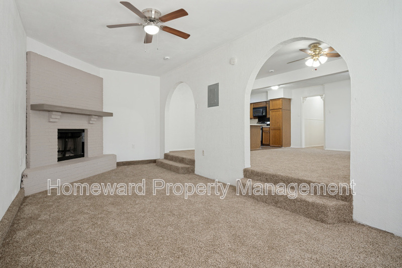 Denton House: 3110 Heather Lane