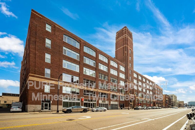 Minneapolis Condo: 700 Washington Ave N