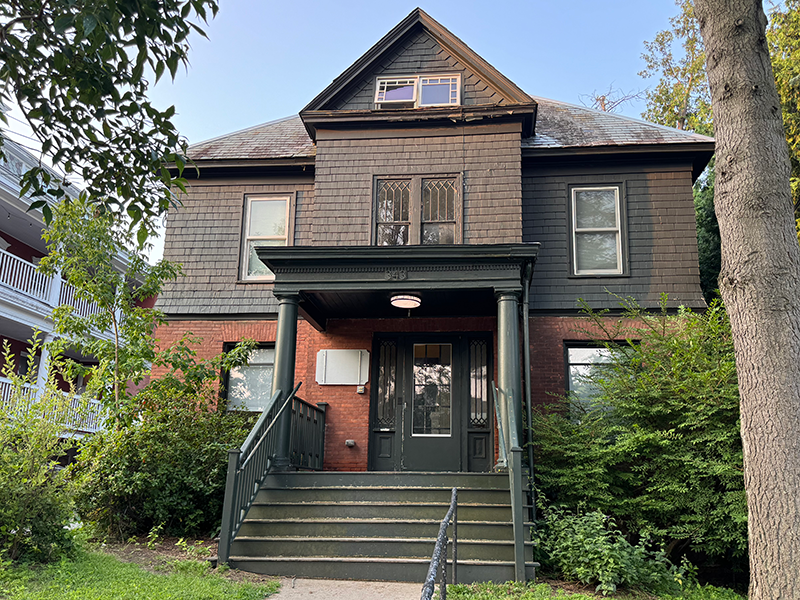 Burlington Condo: 343 College Street, Unit 1