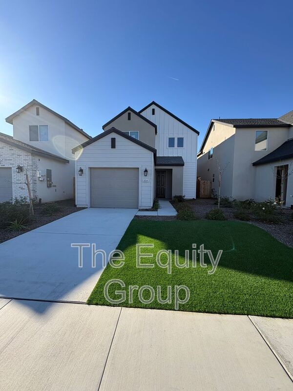 Visalia House: 30541 Delancy Road