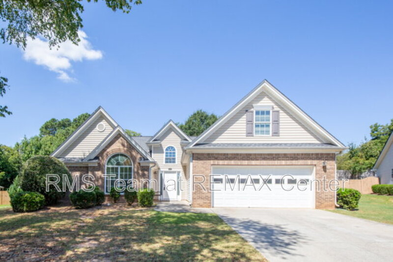Buford House: 3160 Victoria Park Dr