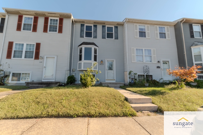 Middle River Townhome: 422 Machias Pl