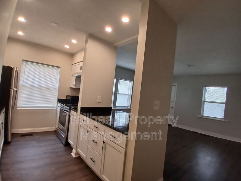 Kansas City House: 2727 Campbell