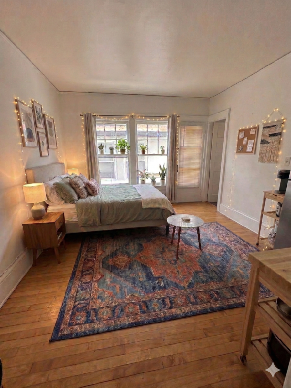 Madison Condo: 622 Howard Place - D