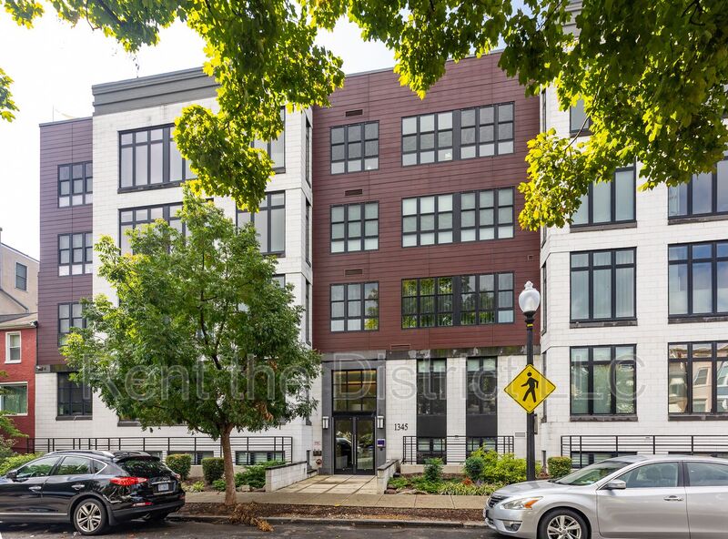 Washington Condo: 1345 K St SE