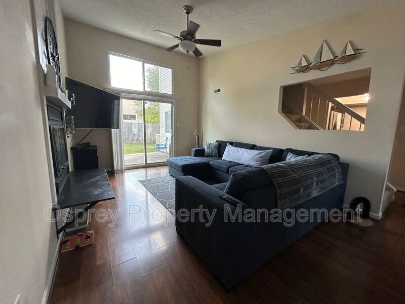 Welcome to this beautifully updated 3 bedroom, 2 bathroom ¨ASK ABOUT OUR ZERO DEPOSIT¨ - Photo 5