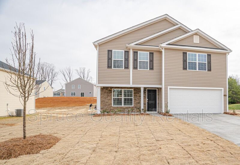 Rural Hall House: 1645 Weatherend Drive