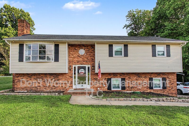 Winston Salem House: 115 Dublin Drive