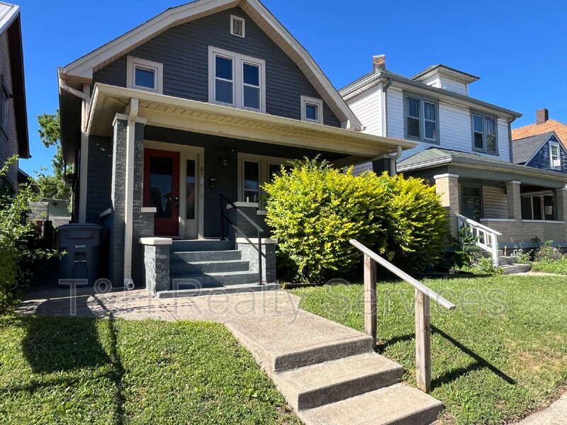 Indianapolis House: 932 East Morris Street