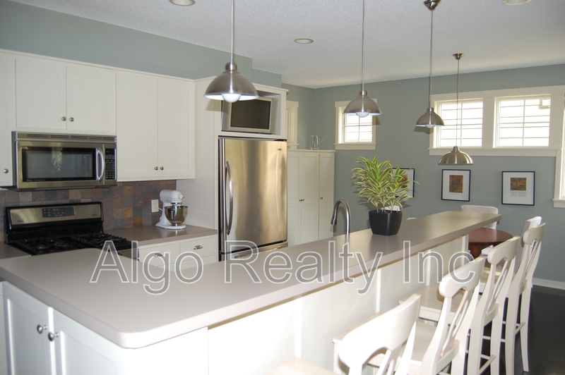 Apple Valley House: 15822 Drawstone Trail