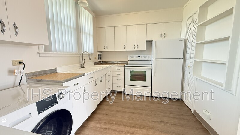 Richland Condo: 1209 George Washington Way