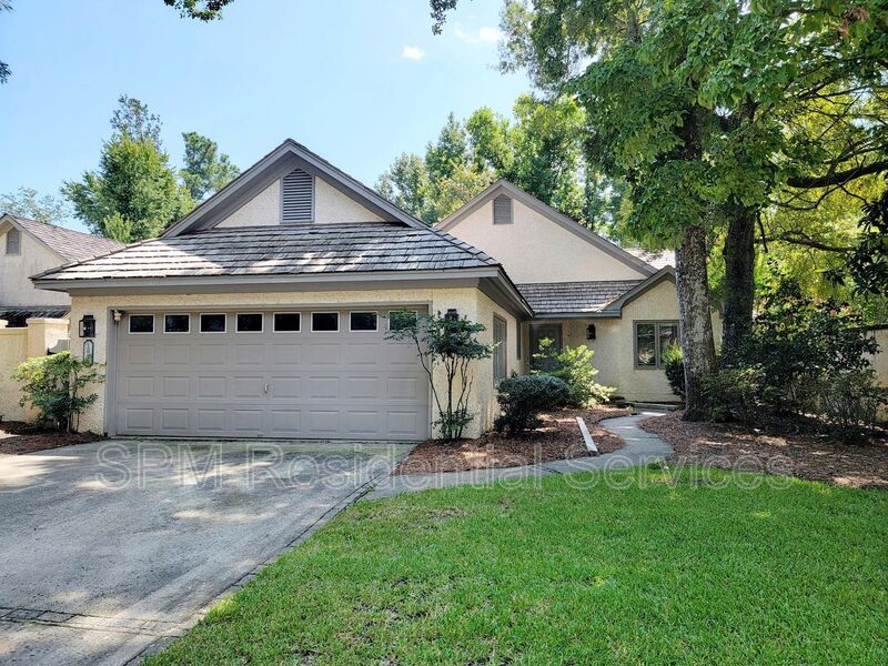 Wilmington House: 1811 Prestwick Close