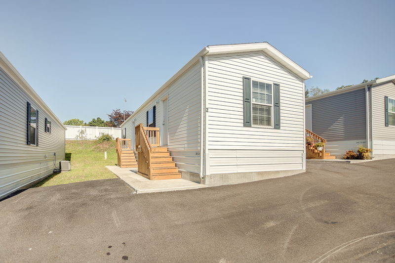 Glen Carbon Condo: 4 Coachlight Trailer Park
