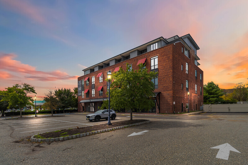 Flemington Apartment: 70 Church St