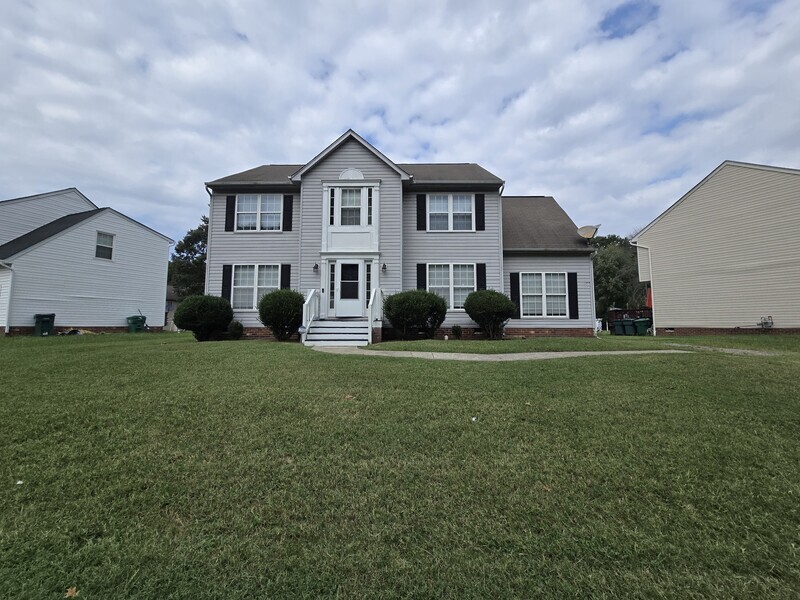 Richmond House: 959 Wheelwood Way