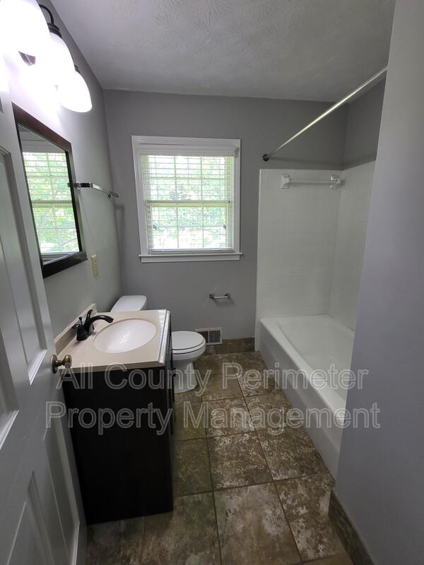 Main Rental Photo 9