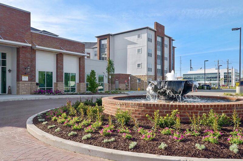 Baton Rouge Condo: 102 River House Place