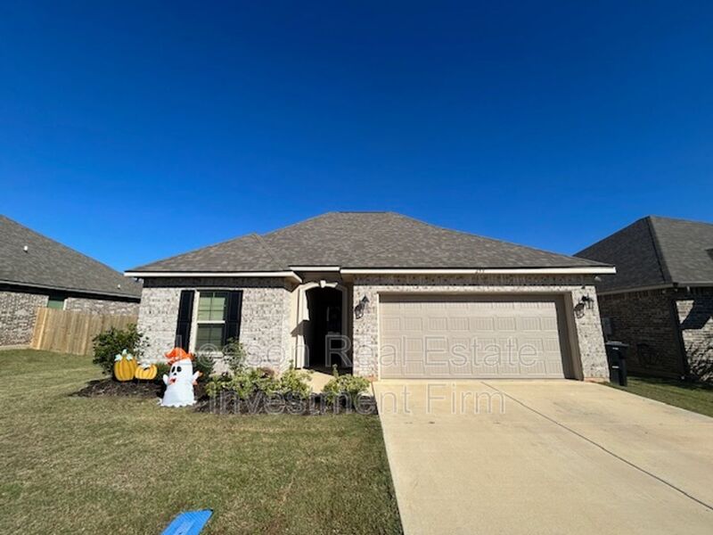 Haughton House: 253 Berkshire Pl