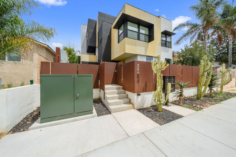 San Diego Condo: 2664 L Street