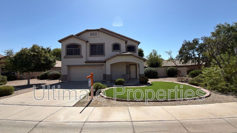 Avondale House: 11171 W Edgemont Ave
