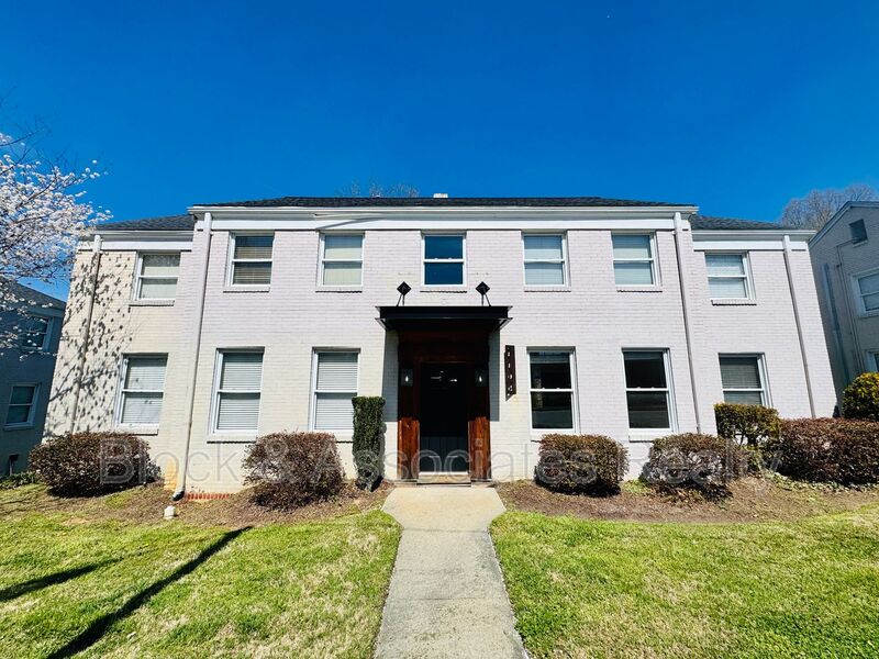 Greensboro Condo: 1104 West Friendly Ave