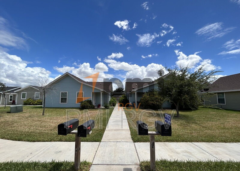 Edinburg Condo: 1410 Quitaca Dr