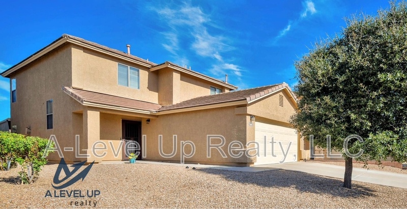 Green Valley House: 766 West Flaming Arrow Drive