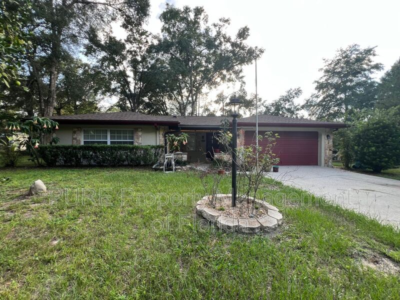 Citrus Springs House: 1362 W. Alexander Dr