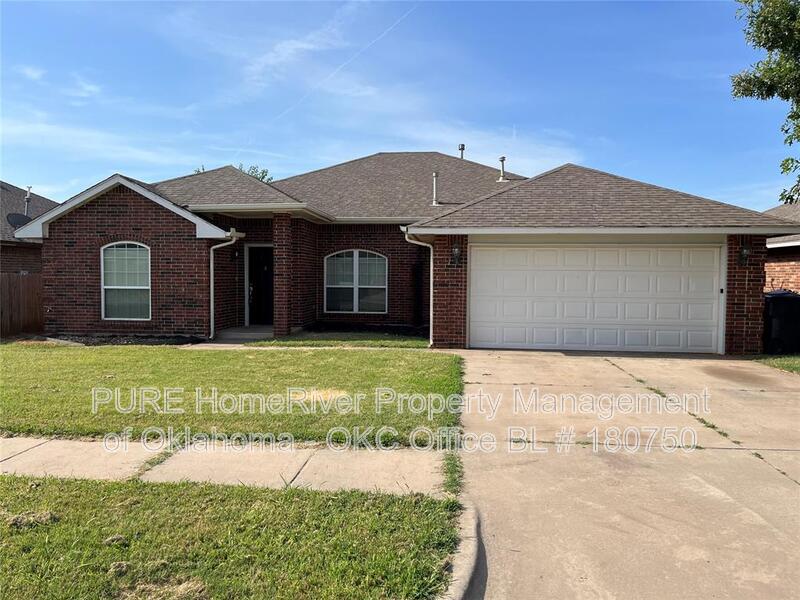 Yukon House: 11628 SW 11th St