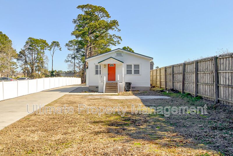 Wilmington House: 4631 Carolina Beach Road