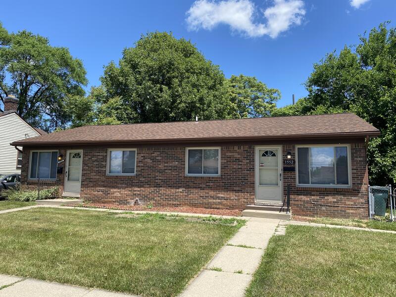 Request a Viewing for 15521556 Garfield Ave. 1552 Tenant Turner