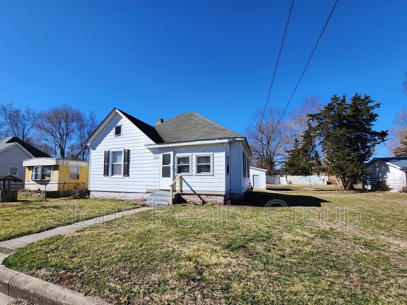 West Terre Haute House: 525 S 7th Street