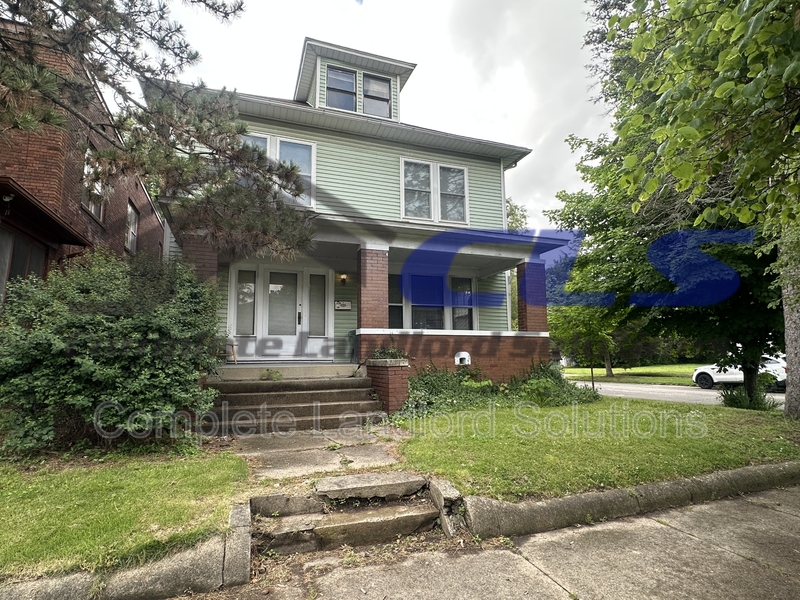 Terre Haute House: 1301 South 9th Street