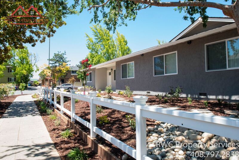 Sunnyvale Condo: 1596 Ontario Drive