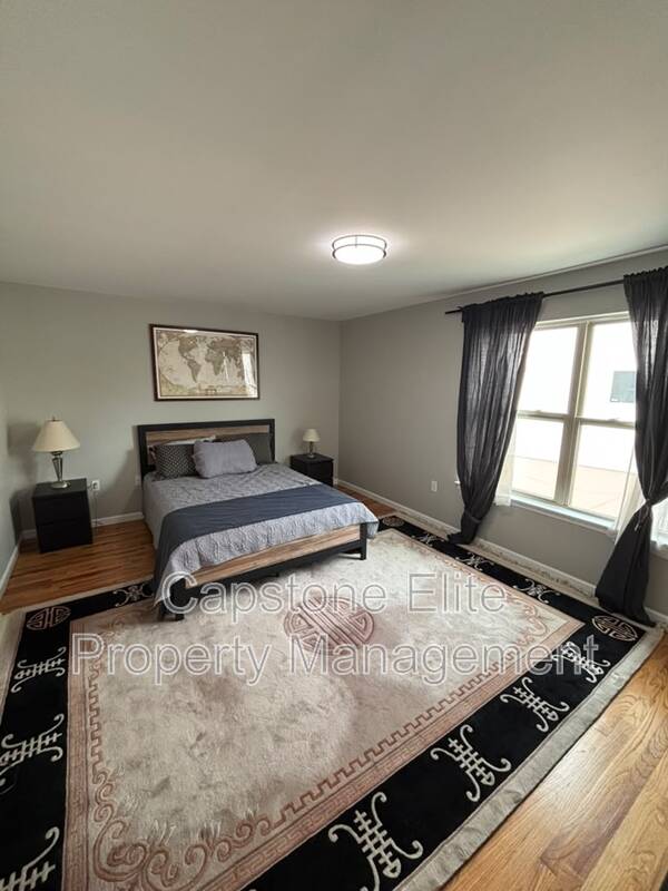 Newark Condo: 255-257 NJ Railroad Ave #1