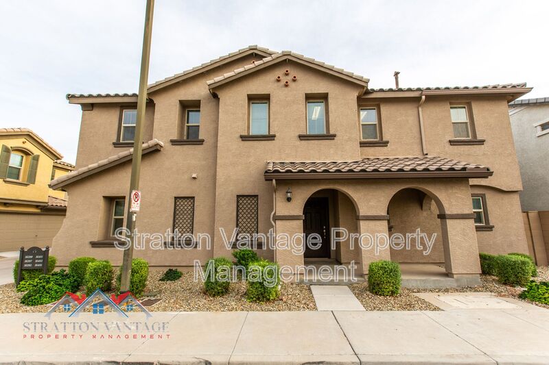 Goodyear House: 16405 W Latham St