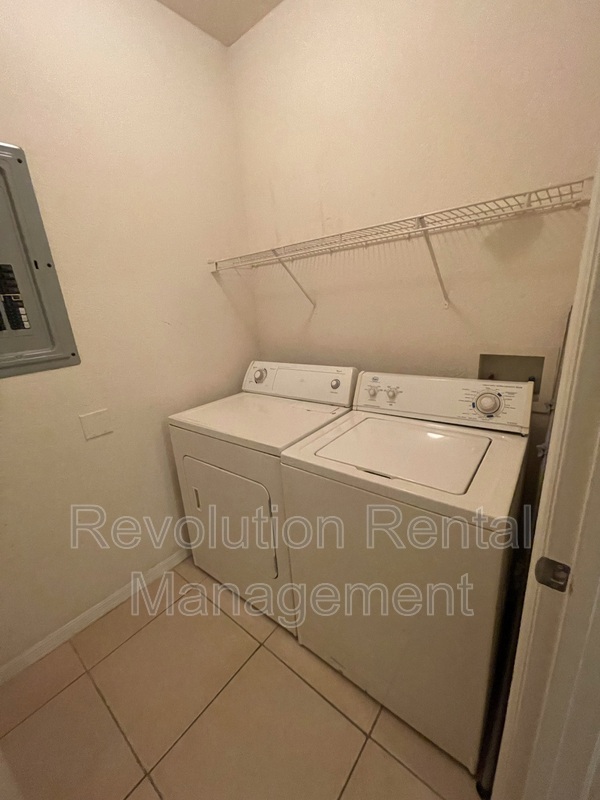 3611 Conroy Rd Apt 838 Orlando FL 32839-2470 - Photo 11